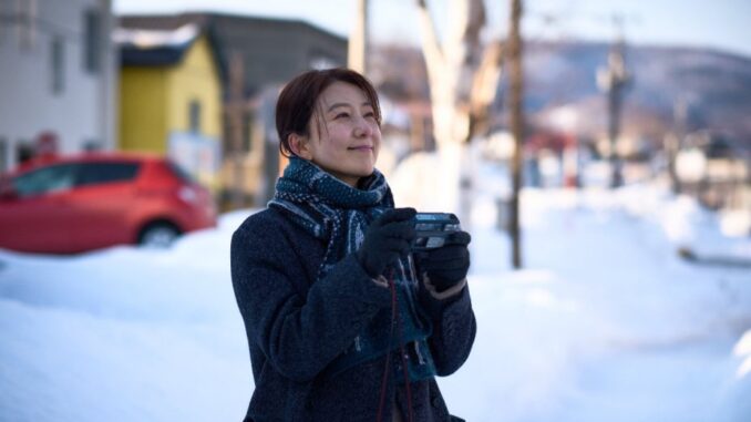 Sinopsis & Review Film Korea Moonlit Winter (2019)