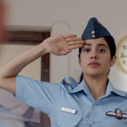 Gunjan Saxena: The Kargil Girl — Potret Perjuangan di Tengah Ketimpangan Gender 1 Gunjan Saxena: The Kargil Girl
