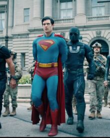 Wajah Seram Ultraman di Trailer Superman